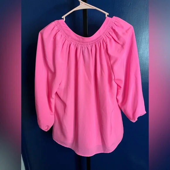 NWT Crown & Ivy Pink Long Sleeve Blouse - Picture 3 of 3